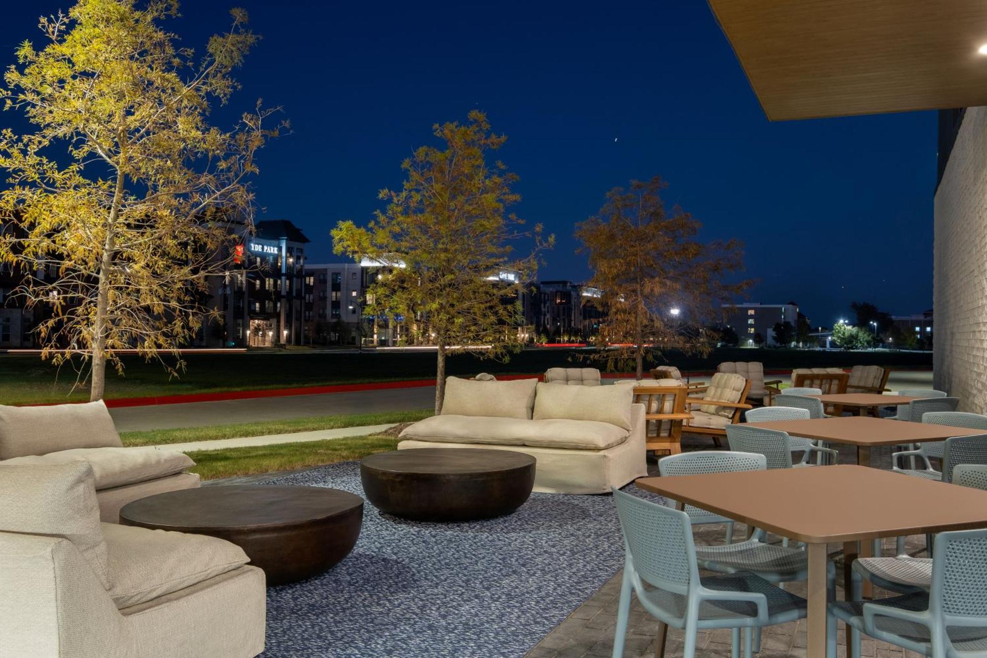 Denizen Hotel McKinney Exterior photo